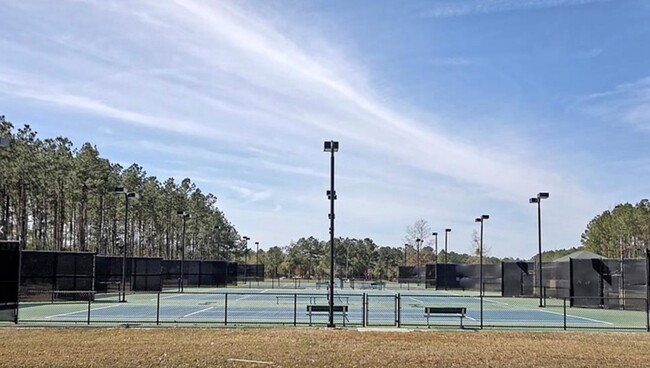 Building Photo - Low maintenance living