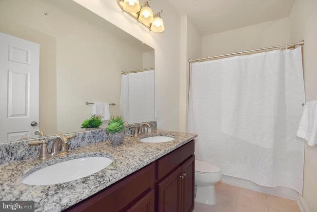 Building Photo - 71 Creekview Ln