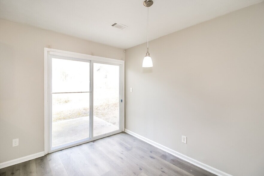 Building Photo - 2564 Snake Ct