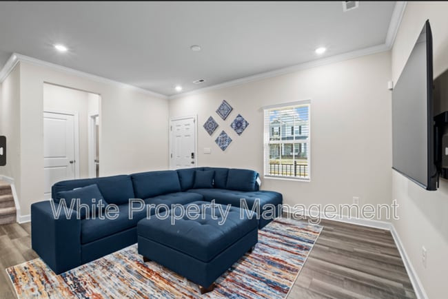 Building Photo - 709 Windage Wy