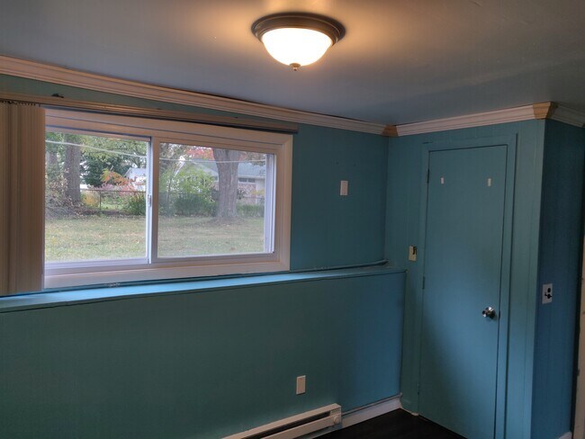 Building Photo - 45 Wildflower Dr