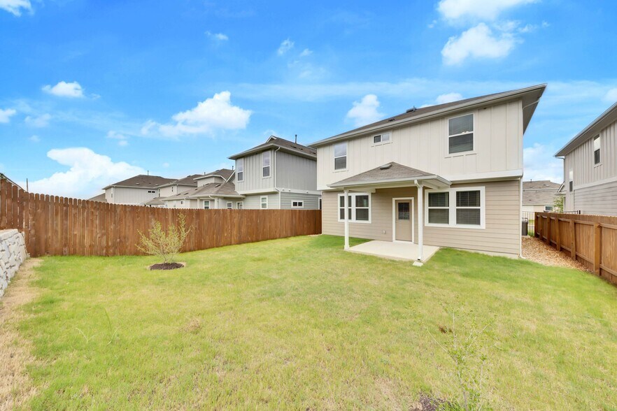 Building Photo - 10811 Sentinel Dr