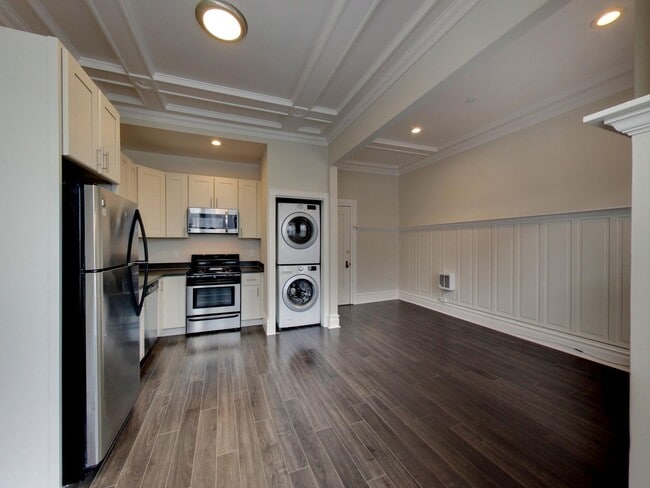 Building Photo - 1821 Polk St