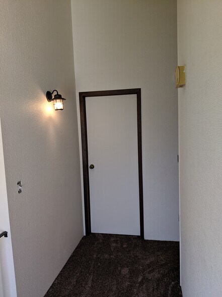 Building Photo - 2115 Pleasanton St