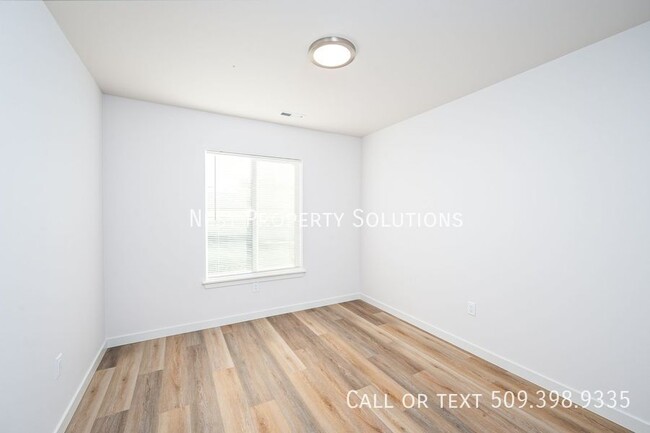 Building Photo - Newer 3 Bedroom Home for Rent!