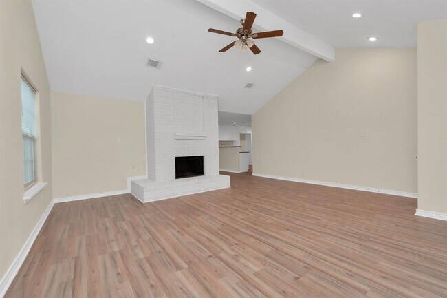 Building Photo - 1422 Hunters Park Dr