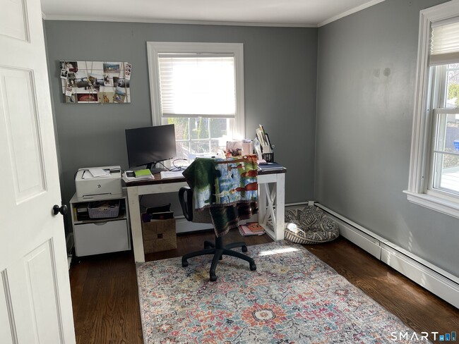 Building Photo - 99 Penn Dr