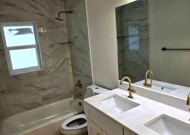 Building Photo - 401 N Bryan Cir