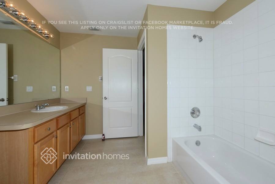 Building Photo - 5425 Bold Venture Pl