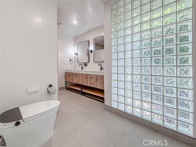 Building Photo - 4575 De Celis Pl