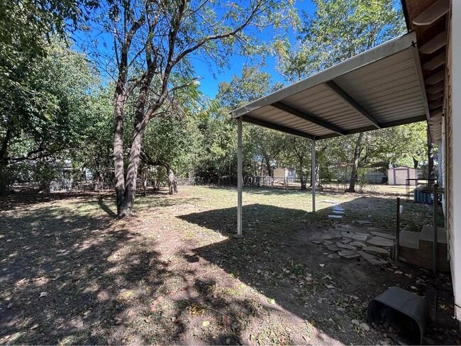 Building Photo - 8403 Tackett St