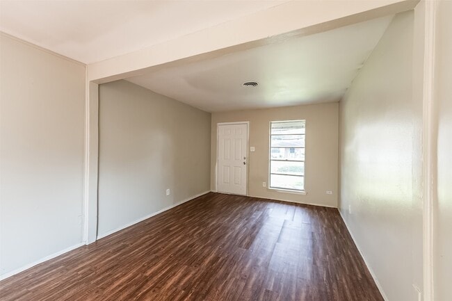 Building Photo - 3106 Wilmington St