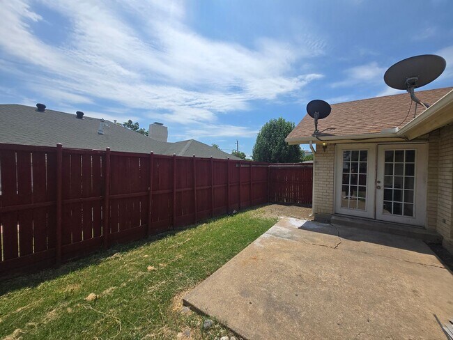 Building Photo - 13441 Blossomheath Ln