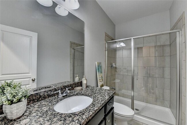 Building Photo - 2540 Maple Ridge Ln