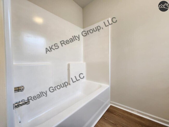 Building Photo - 2269 Ridgemont Dr