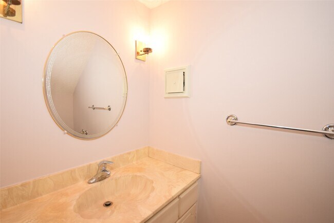 Building Photo - 14239 Misty Meadow Ln