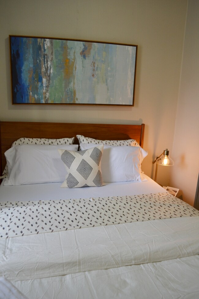 Building Photo - 435 Hanover St