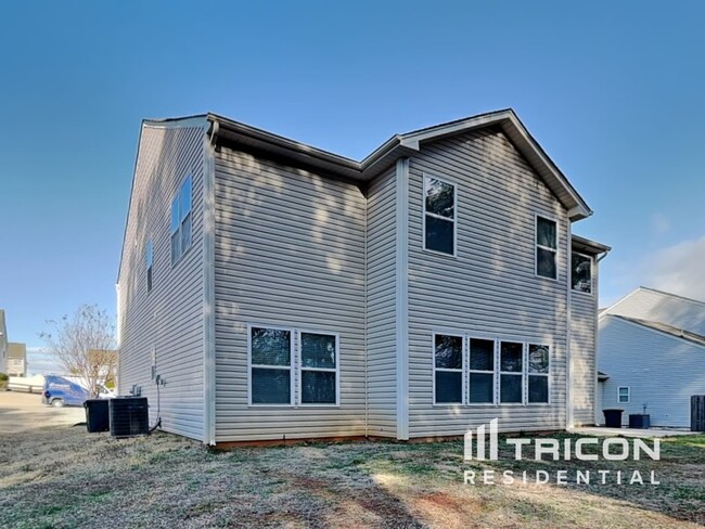 Building Photo - 196 Jobe Dr