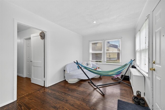 Building Photo - 36 Swezey Pl