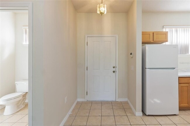 Building Photo - 214 Monroe Cir