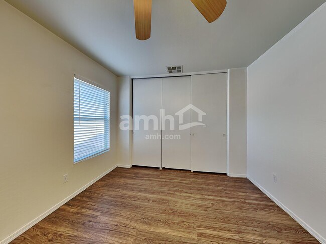 Building Photo - 22220 W Yavapai St