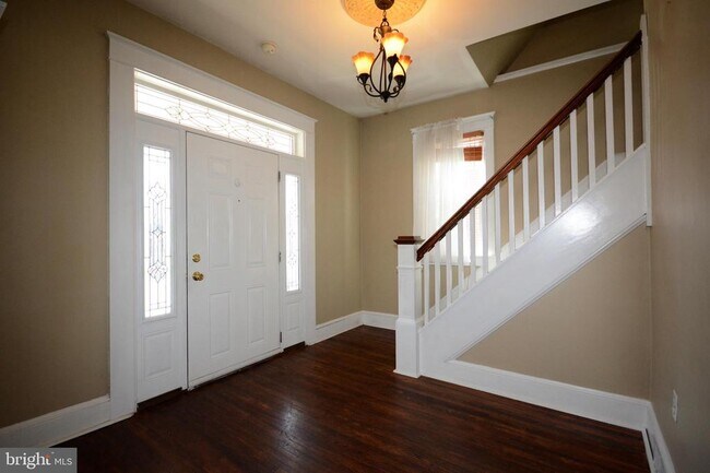 Building Photo - 623 Guilford Ave