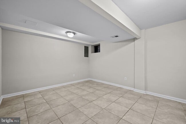 Building Photo - 9786 Whiskey Run