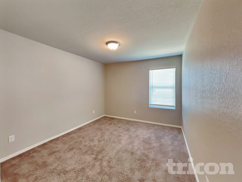 Building Photo - 8525 Amistad Cove