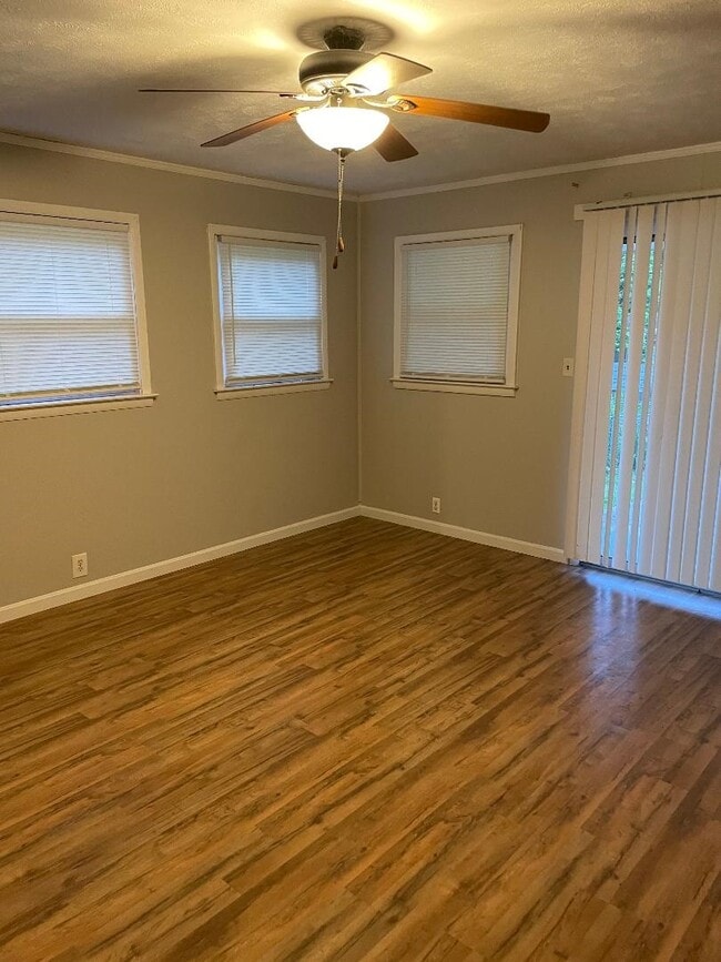 Bedroom Main - 2640 Tates Creek Rd