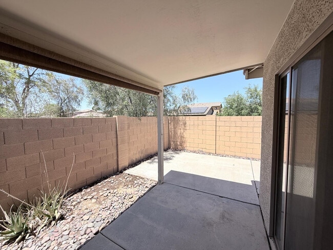 Building Photo - 1106 S Fresno Ct
