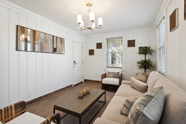 Building Photo - Shipyard Shores