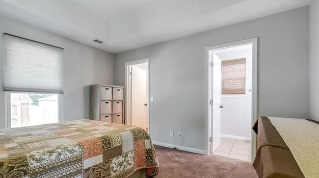 Building Photo - Cozy 3/2 Home located in Georgetown neighborhood