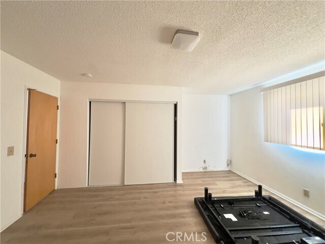 Building Photo - 1521 W Westmont Ave