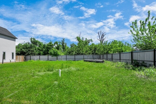 Building Photo - 1053 Glenn Ave