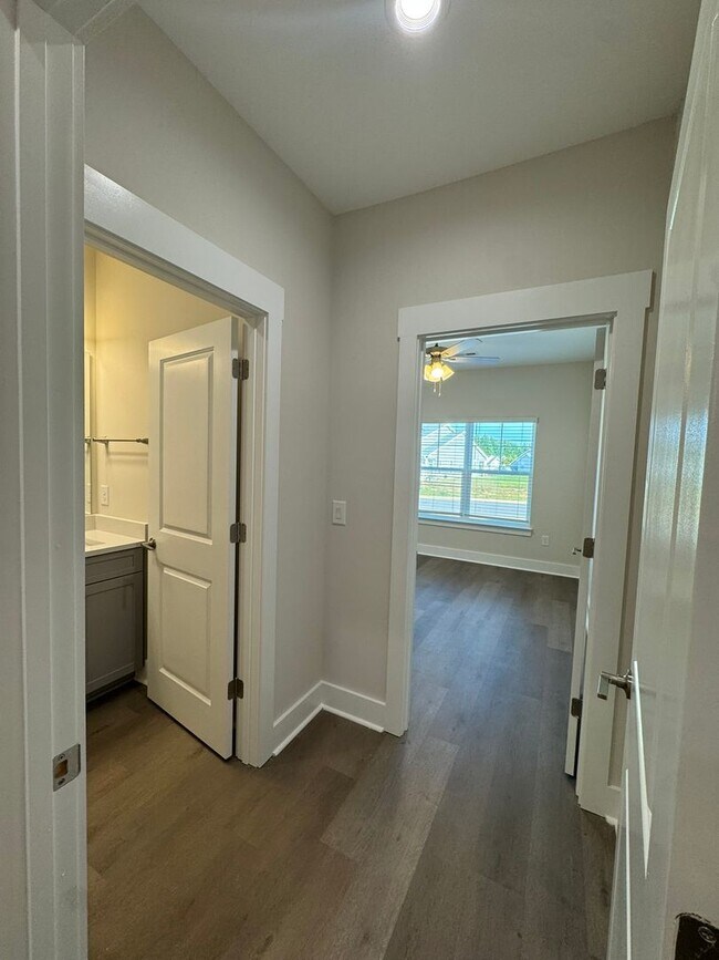 Building Photo - 113 Brawley Villas Pl