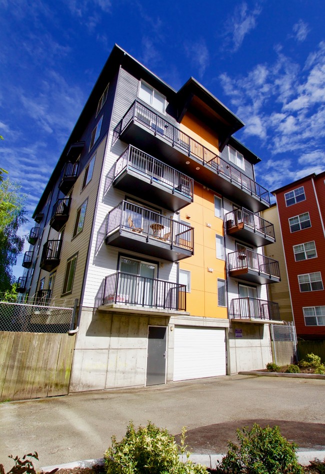 Building Photo - Raleigh Ridge