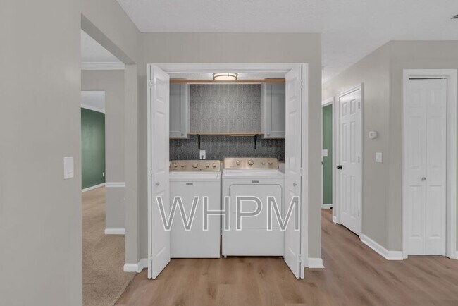Building Photo - 1152 White Mountain Ln