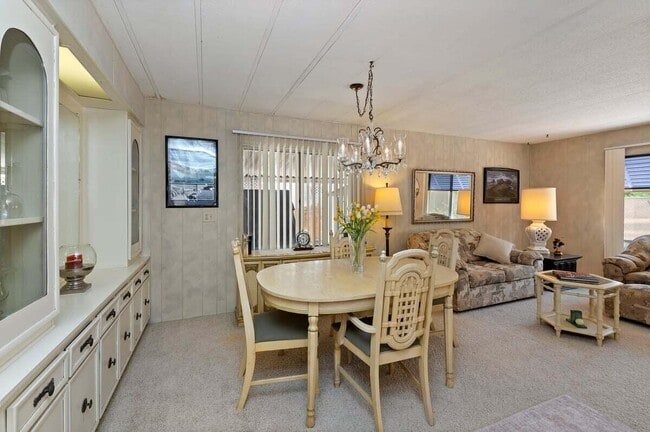 Building Photo - 73229 Adobe Springs Dr