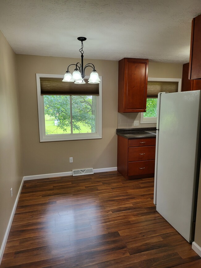 Kitchen - 4674 Fishcreek Rd