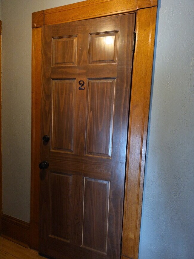 Building Photo - Updated Historic Gem in Prime Appleton Location