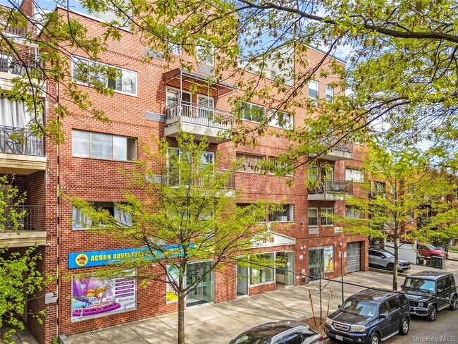 Building Photo - 71-33 162nd St