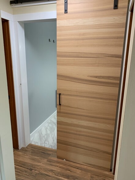 Building Photo - 4325 NE 130th Pl