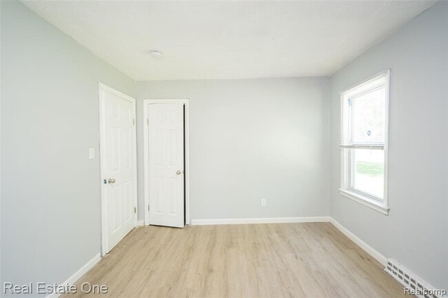 Building Photo - 22675 Santa Maria St