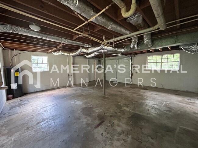 Building Photo - MOVE IN SPECIAL!!! - Home for rent in Pinson! Available to View Now! Sign a 13-month lease by 7/3...