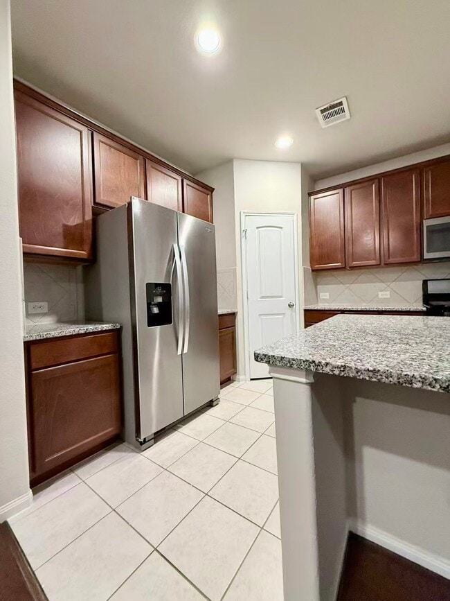 Building Photo - 24323 Marcello Lakes Dr