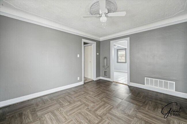 Building Photo - 15886 Woodingham Dr