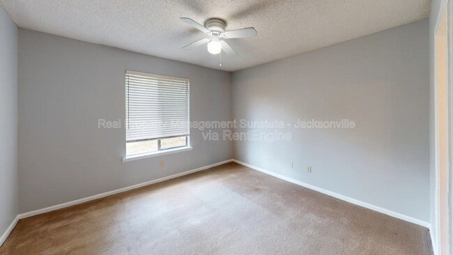 Building Photo - 11256 Windtree Dr E
