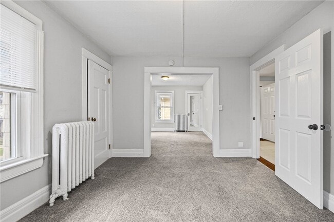 Building Photo - 164 Laburnam Crescent