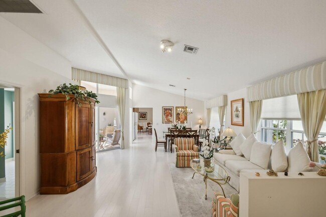 Building Photo - 16481 Riverwind Dr
