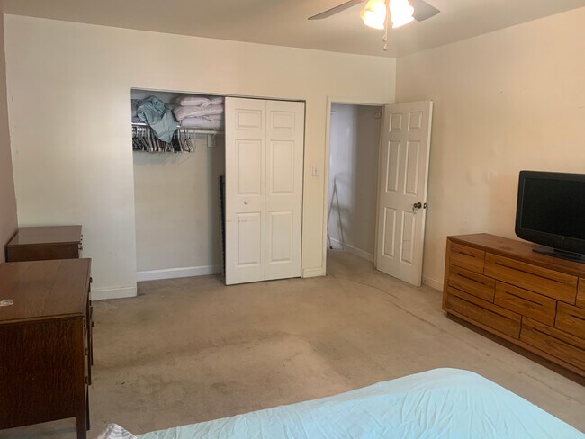 Bedroom 1 - 4 S Payson St